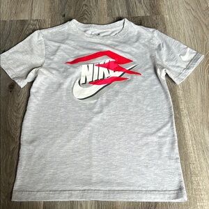 Nike Boys Short Sleeve Tee - Size Youth Medium